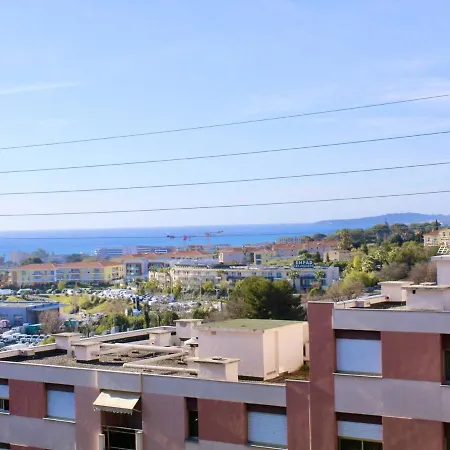 Apartment Climatise, Piscine & Parking, Proche - Fr-1-252a-99